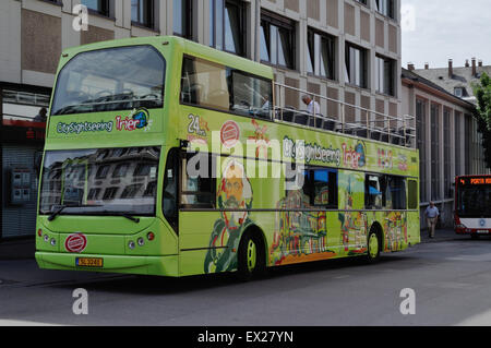 City Sightseeing Bus in Trier, Deutschland. Luxemburg-Registrierung SL 3240. Volvo/East Lancs Vyking. Stockfoto
