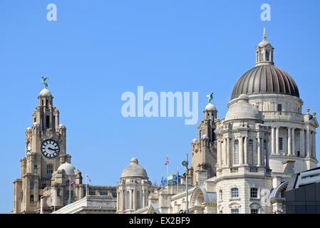 Die drei Grazien, bestehend aus der Liver Building, Port of Liverpool Building und Cunard Building, Liverpool, England. Stockfoto