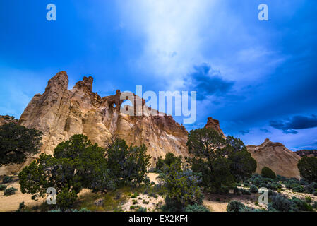 Grosvenor Arch Sandstein Doppelbogen befindet sich im Grand Staircase-Escalante National Monument Stockfoto