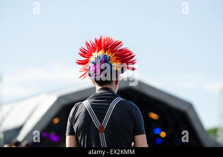 Sussex, England, UK. 5. Juli 2015. Liebe oberste Jazzfestival. Szenen am dritten und letzten Tag der Love Supreme Jazz Festival am Glynde Platz, der vom 3. bis 5. Juli 2015 ausgeführt wird. Das Wetter hat heute nach einem verregneten Start gelöscht. Bildnachweis: Francesca Moore/Alamy Live-Nachrichten Stockfoto