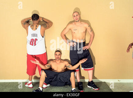 Sacramento, Ca - 24. Juni: Sacramento Kings Basketball player Mike Bibby und "team Dime" lakaien in Sacramento, Ca. Am 24. Juni 2002. Stockfoto