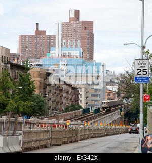 1 Service Zug oben Boden 125th Street Station am Broadway Upper West Side New York USA Stockfoto