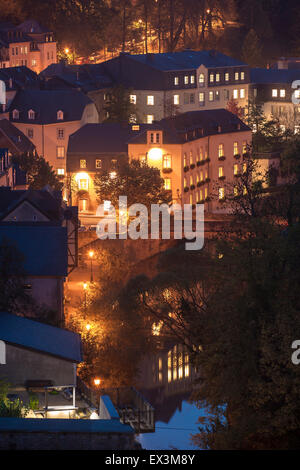 LUX, Luxemburg, Luxemburg-Stadt befindet sich im Stadtteil Grund, Fluss Alzette.  LUX, Haeuser, Luxemburg, Stadt Luxemburg Stockfoto