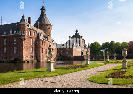 DEU, Deutschland, Nordrhein-Westfalen, Münsterland Region, sogar Burg Anholt in zurück.  DEU, Deutschland, Nordrhein-Westf Stockfoto