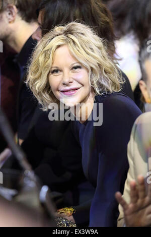 Paris, Frankreich. 6. Juli 2015. US-Schauspielerin Meg Ryan besucht die Präsentation von Schiaparelli Kollektion Herbst/Winter 2015/2016 präsentiert während der Paris Haute Couture Fashion Week in Paris, Frankreich, 6. Juli 2015. Paris Haute Couture Modenschauen laufen bis 9. Juli 2015. Foto: Hendrik Ballhausen/Dpa/Alamy Live News Stockfoto