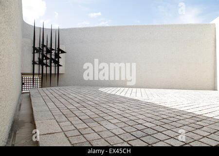 Das Mémorial des Martyrs de la Déportation, Gedenkstätte der Deportation. Ein Denkmal des Zweiten Weltkriegs in Paris Frankreich. Architekt Georges-Henri Pingusson. Stockfoto