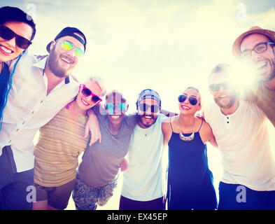 Freunde Freundschaft Freizeit Urlaub miteinander Spaß Konzept Stockfoto