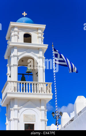 Traditionellen griechischen Kykladen-Architektur-Stil in Imerovigli, einem kleinen Ort zwischen Fira und Oia auf Santorin, Griechenland Stockfoto