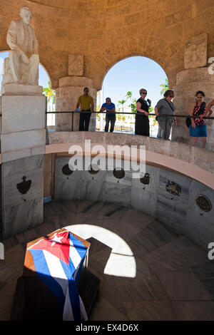 Vertikale Ansicht des Mausoleum von Jose Marti in Santiago De Cuba, Kuba. Stockfoto