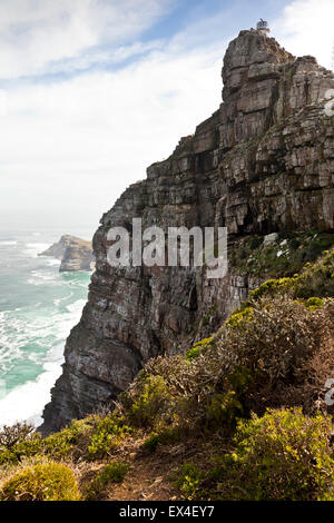 Der alte Leuchtturm am Cape Point mit der Spitze des das Kap der guten Hoffnung in den Hintergrund, Südafrika, Afrika Stockfoto
