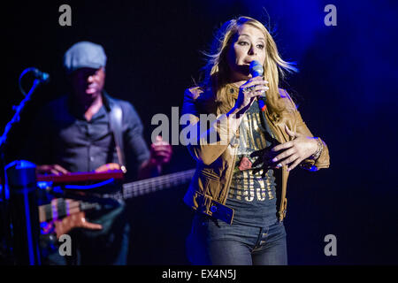 Barcelona, Katalonien, Spanien. 6. Juli 2015. ANASTACIA führt live auf der Bühne beim "Pedralbes Music Festival" in Barcelona während ihrer 'Auferstehung'-Tour-Credit: Matthias Oesterle/ZUMA Wire/ZUMAPRESS.com/Alamy Live News Stockfoto