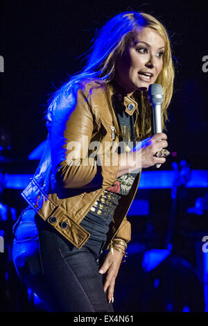 Barcelona, Katalonien, Spanien. 6. Juli 2015. ANASTACIA führt live auf der Bühne beim "Pedralbes Music Festival" in Barcelona während ihrer 'Auferstehung'-Tour-Credit: Matthias Oesterle/ZUMA Wire/ZUMAPRESS.com/Alamy Live News Stockfoto