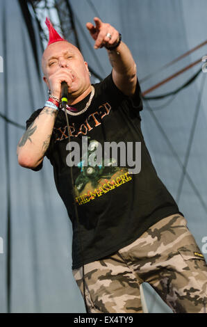 PIESTANY, Slowakei - 26 Juni: Wattie Buchan - führt Sänger der schottischen Punkband The Exploited auf Musikfestival Topfest Stockfoto