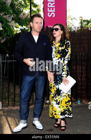 Ewan McGregor & Eve Mavrakis besuchen die Serpentine Galerien-Sommer-Party in London den 2. Juli Stockfoto