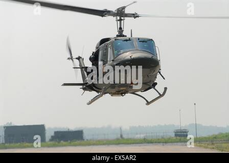 Italienische Armee, Helikopter Agusta-Bell AB-412 Stockfoto