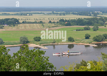 Raddampfer ´Kaiser Wilhelm´, Fluss Elbe, Kniepenberg, Hitzacker, Niedersachsen Stockfoto