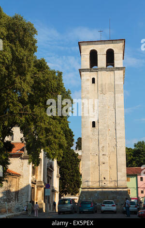 Pula, Istrien, Kroatien.  Kathedrale Glockenturm. Stockfoto