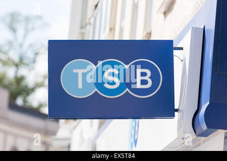 TSB Bank Zeichen auf der Außenseite einer Niederlassung in Cardiff, Wales. Stockfoto