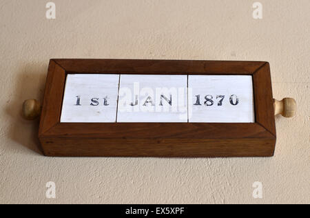 Alte hölzerne Vintage Kalender mit dem Datum 1. Januar 1870 Stockfoto