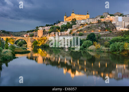 Toledo, Spanien am Fluss Tejo. Stockfoto
