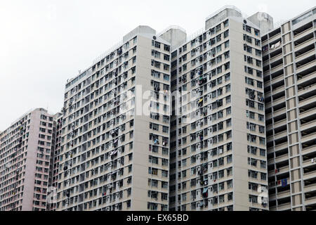 Es ist ein Foto von Hong Kong Türme für Wohnungen für Menschen zu leben. Es ist Gemeindewohnungen Stockfoto