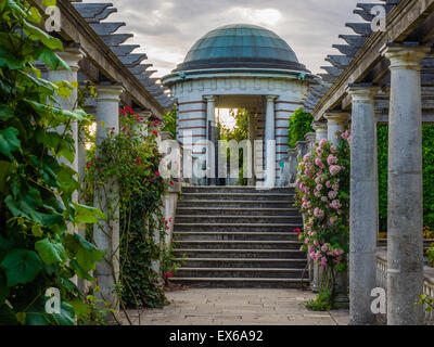 Hampstead Hill Garten und pergola Stockfoto