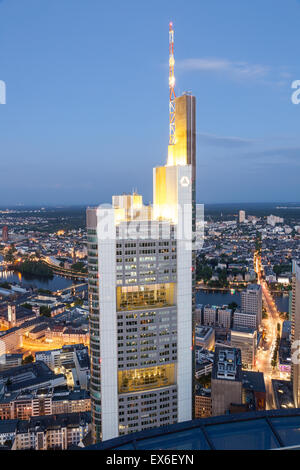 Der Commerzbank Tower Wolkenkratzer in der Stadt Frankfurt Main, Deutschland Stockfoto