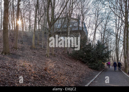 Volkspark Humboldthain öffentlicher Park, Flakenturm, Bunker und Aussichtsplattform im Gesundbrunnen, Mitte-Berlin, Deutschland Stockfoto