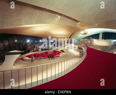 Trans World Airlines Terminal, Kennedy (ursprünglich Idlewild) Flughafen, New York, New York, 1956-62. Innen: Entworfen von dem Architekten Eero Saarinen, 1910-1961 Stockfoto