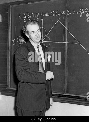 US-amerikanischer Chemiker Linus Pauling (1901-1994). die 1954 und 1962 Nobelpreis in Chemie 1948 Stockfoto