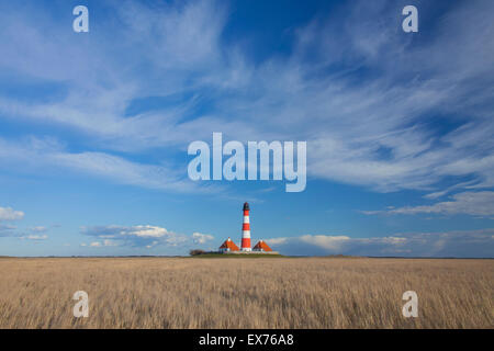 Leuchtturm Westerheversand in Westerhever, Nationalpark Wattenmeer, Nordfriesland, Schleswig-Holstein, Deutschland Stockfoto