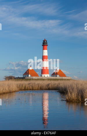 Leuchtturm Westerheversand in Westerhever, Nationalpark Wattenmeer, Nordfriesland, Schleswig-Holstein, Deutschland Stockfoto