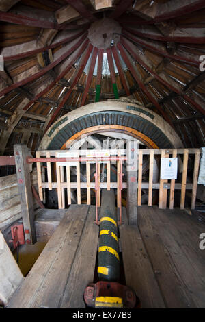 Inneren Windmühle Bircham Stockfoto