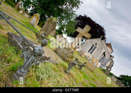 Freethorpe Kirche Feuerstein Rundturm Stockfoto