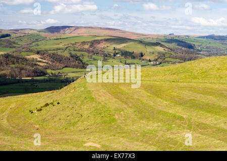 Die Offa Dyke Langstrecken Fußweg Richtung Norden von Knighton in Powys, Wales, Großbritannien. Stockfoto