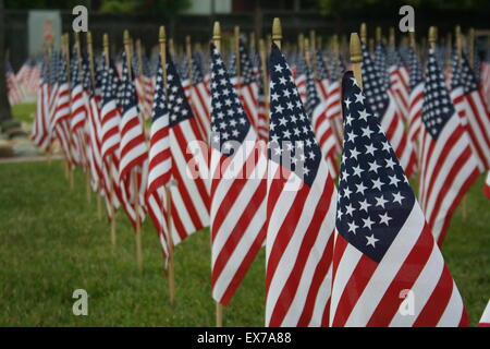 Amerikanische Flaggen, Denkmal am 9/11, Menlo Park, Kalifornien. Stockfoto