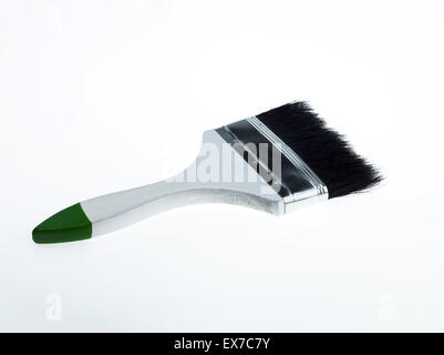 Pinsel mit hölzernen Griff isolierten auf weißen Hintergrund. Stockfoto