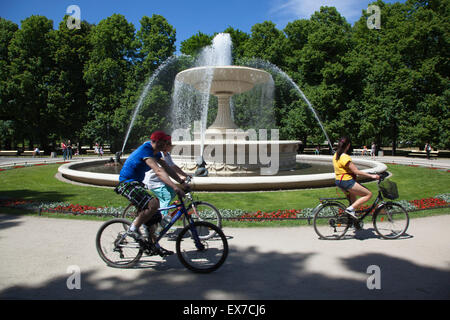 Polen, Warschau, Marszalkowska, Ogrod Saski, Wasser-Brunnen im Volkspark. Stockfoto