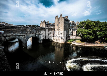 Pulteney Bridge Bath Somerset England Großbritannien. Fluß Avon Stockfoto