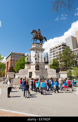 Amerikanische Kinder auf die Schule besuchen das State Capitol in Richmond, Virginia. Stockfoto