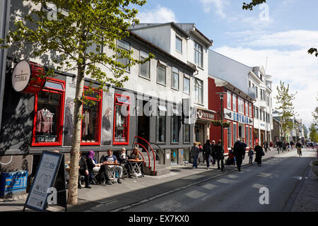 Laugavegur wichtigsten Fußgängerzone Einkaufs Straße Reykjavik Island Stockfoto