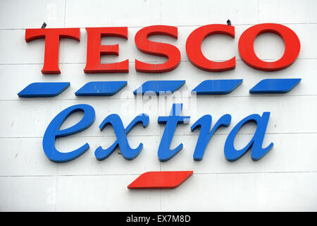 Tesco extra Shop-Zeichen-Logo. Stockfoto