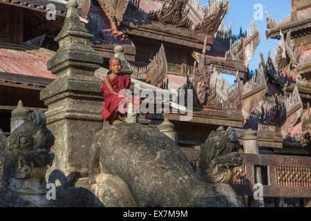 Novize Salay Joch Soun Kyaung Taw Gyi Kloster posieren Stockfoto