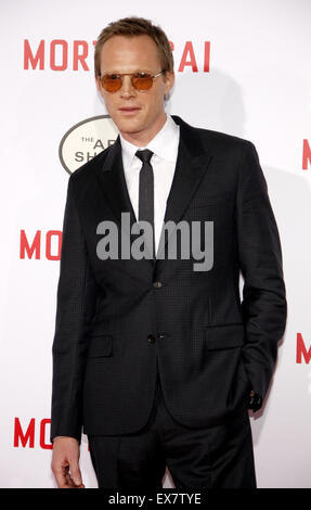 Paul Bettany in der Los-Angeles-premiere von "Mortdecai" im TCL Chinese Theater in Hollywood am 21. Januar 2015 statt. Stockfoto