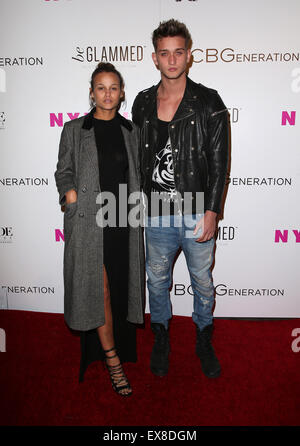 NYLON-X BCBGeneration Mai junge Hollywood-Party statt, bei Hyde Sonnenuntergang - Ankünfte Featuring: Gäste wo: West Hollywood, Kalifornien, USA bei: 7. Mai 2015 Stockfoto