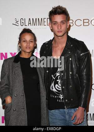 NYLON-X BCBGeneration Mai junge Hollywood-Party statt, bei Hyde Sonnenuntergang - Ankünfte Featuring: Gäste wo: West Hollywood, Kalifornien, USA bei: 7. Mai 2015 Stockfoto