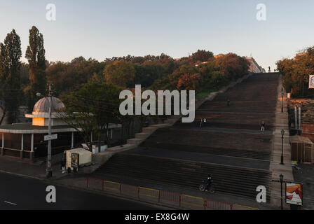 Morgendämmerung auf die Potemkinsche Treppe, Odessa, Ukraine Stockfoto