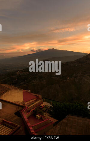 Sonnenuntergang über den Ätna, Sizilien Stockfoto