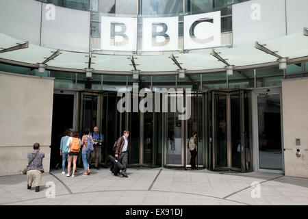 Einen Überblick über den Eingang der BBC in der Londoner Innenstadt Stockfoto