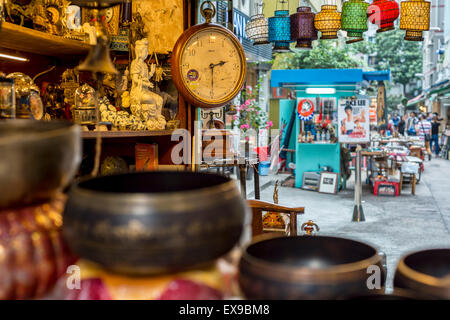 Innenraum eines Stall bei Cat Street Market, Hongkong, China Stockfoto